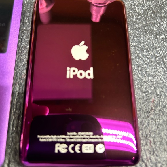 Apple iPod classic 7th generation 160gb - Picture 3 of 3